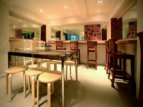 Bed & Breakfast Silom One