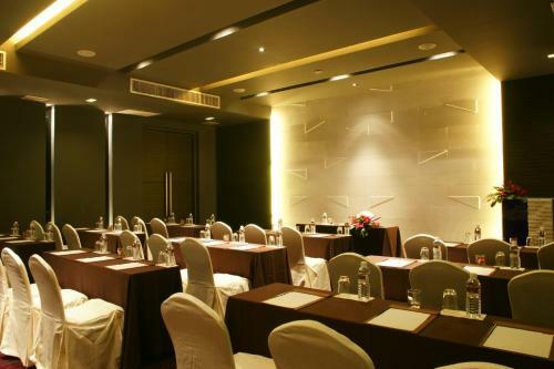 Hotel Z Through By The Zign