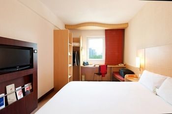 Hotel Ibis Wuhan Optic Valley