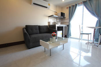 Hostal Walking Street Guest House