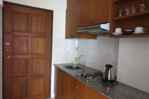 View Talay 1b Apartments