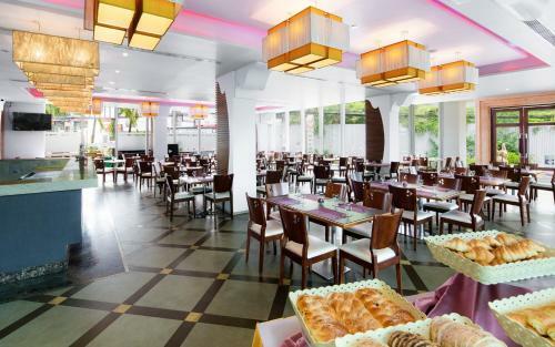 Aiyara Grand Hotel