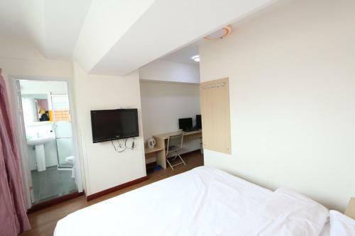 Fengyi Hotel