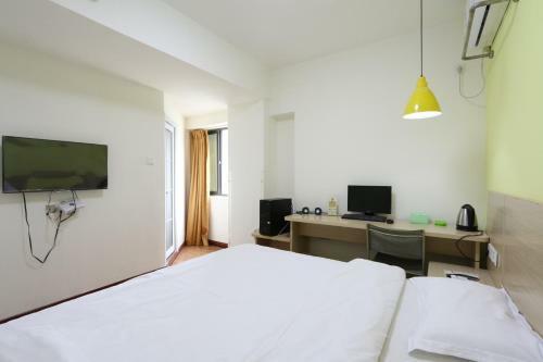 Fengyi Hotel
