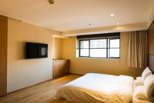 Ji Hotel Zhenjiang Railway Station