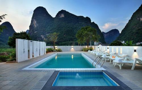 Bluesky Hotel & Resort