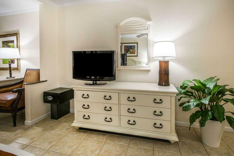 Hotel Comfort Suites Paradise Island
