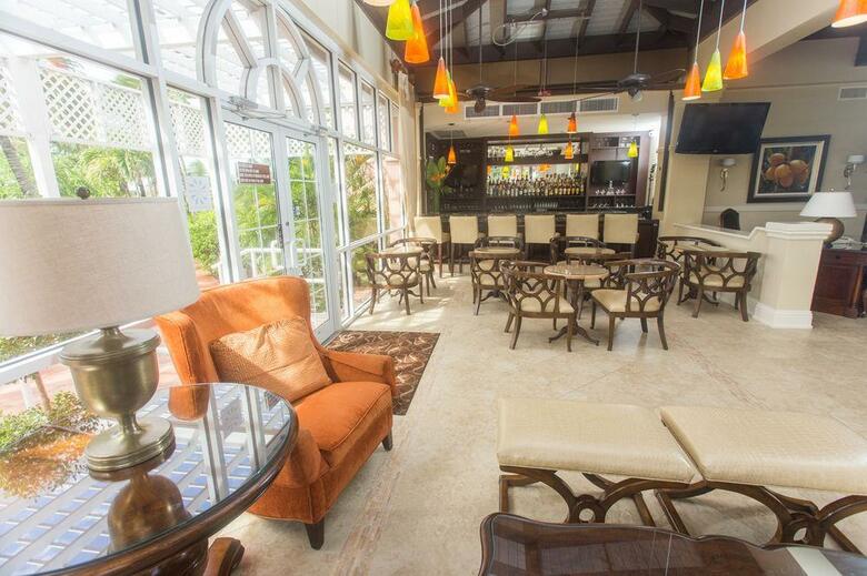 Hotel Comfort Suites Paradise Island