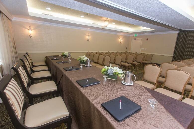 Hotel Comfort Suites Paradise Island