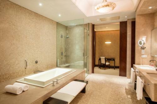 Hotel Crowne Plaza Changshu