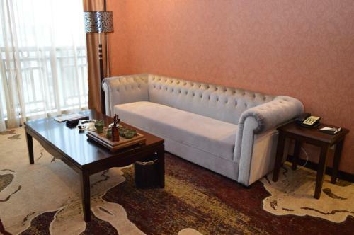 Aimoer Hotel