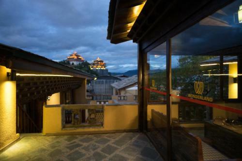 Shangri-la Wonderland Boutique Hotel
