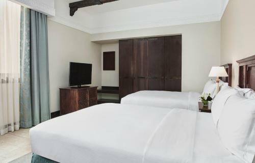 Hotel Hilton Al Hamra Beach & Golf Resort