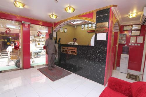 Zaineast Hotel