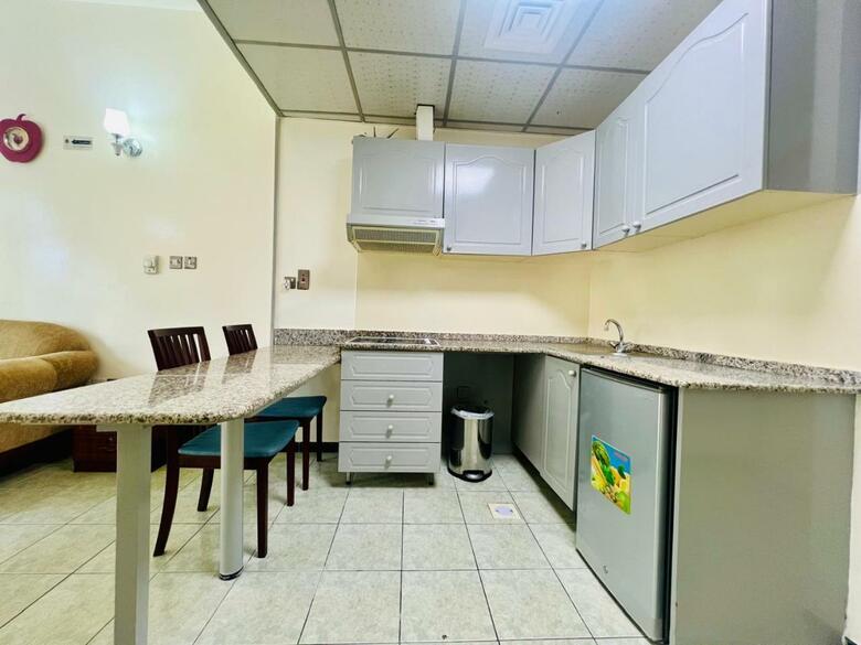 Sky Hotel Apartment Dubai
