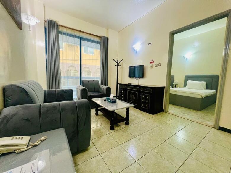 Sky Hotel Apartment Dubai