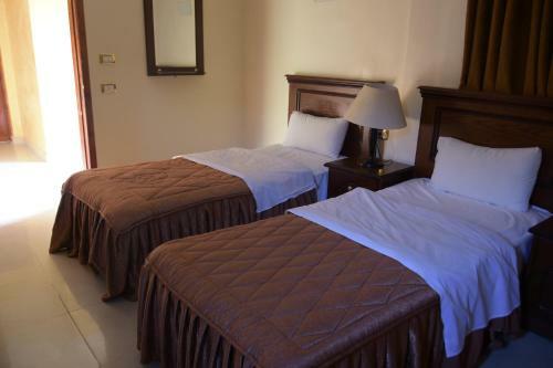 Cleopetra Hostel