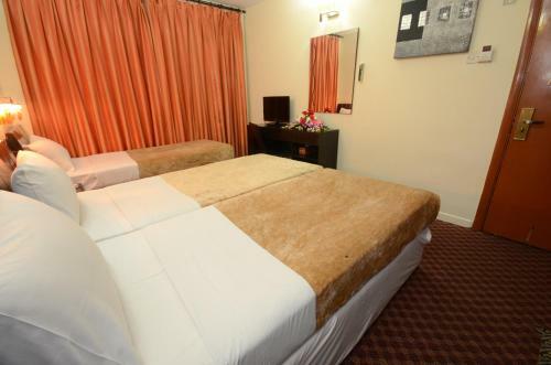 Royal Prince Hotel