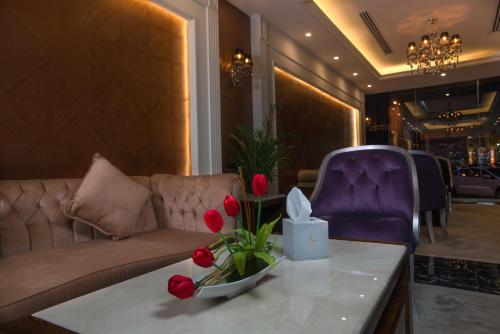 Lavona Hotel Apartments