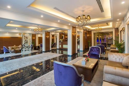 Lavona Hotel Apartments