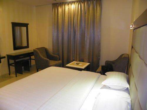 Apartamento Marahal Kharj 2