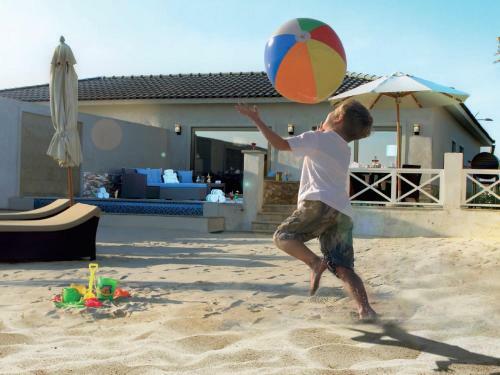 Hotel Dana Beach Resort