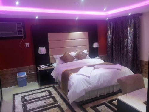 Apartamento Al Janaderia Suites 3