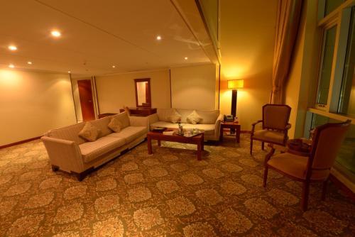 Hotel Retaj Al Bayt Suites