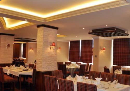 Al Higgi Hotel