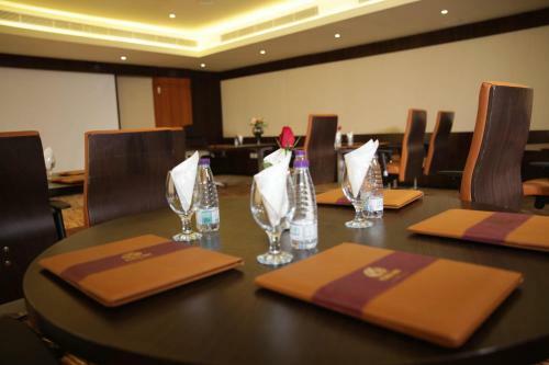 Plaza Business Hotel