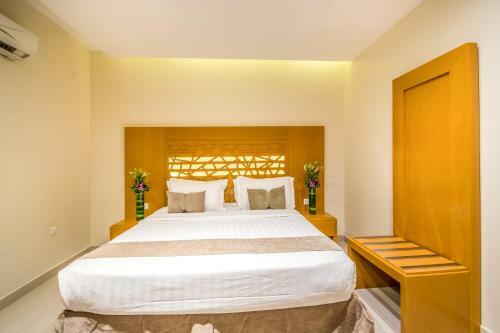 Niara Hotel Apartment Takhasosi