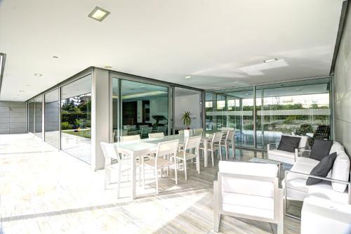 Beach & Golf Luxury Villa Alicante