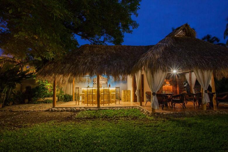 Hotel Los Robles