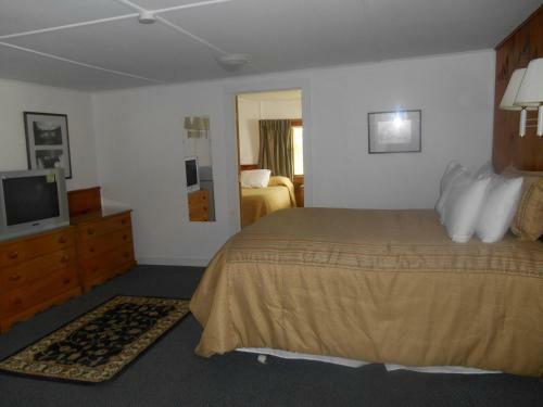 Yardarm Motel