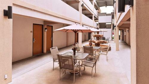 Magnuson Hotel Nashville North