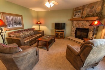 Hotel Wild Eagle Lodge