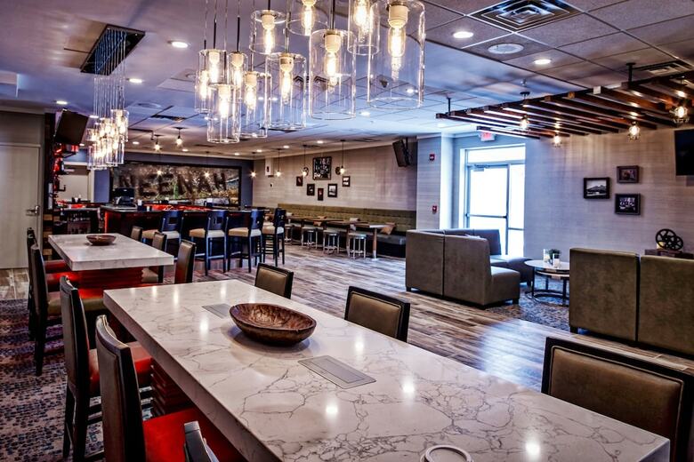 Riverwalk Hotel Downtown Neenah