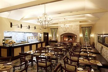 The Reefs Hotel And Club