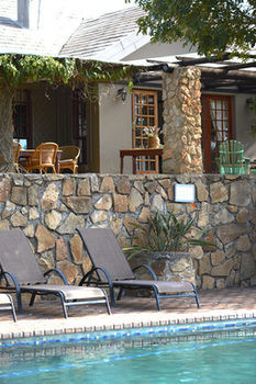 Posada Tomjachu Bush Lodges