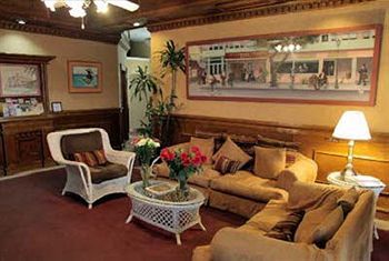 Glenmore Plaza Hotel
