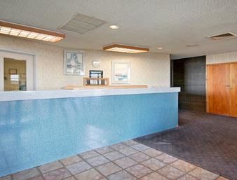 Super 8 Motel - Sterling