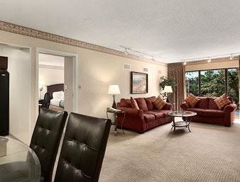 Ramada Jacksonville Hotel And Conference Center