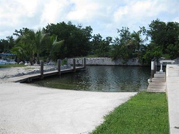 Hotel Coconut Cay Resort & Marina
