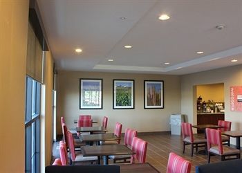 Hotel Comfort Suites And Conference Center