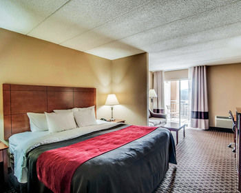 Hotel Comfort Inn & Suites