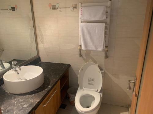 Baotou Lovers Service Apartment