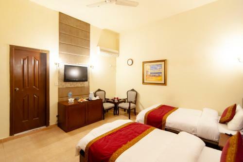 Hostal Shelton Guest House