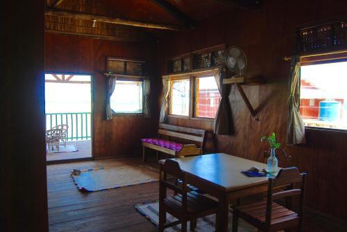 Lodge Imagination Island
