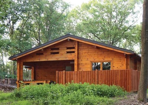 Woodland Park Lodges