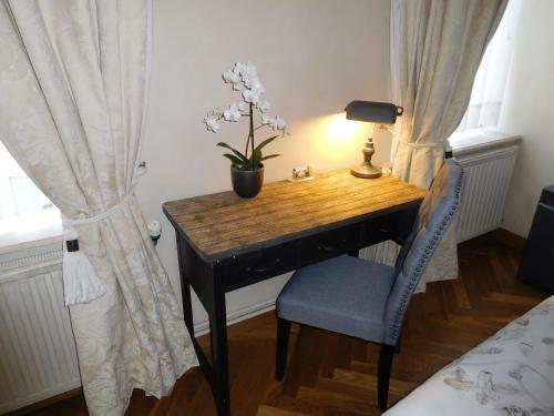 Bed & Breakfast Chambres D'h�tes Ch�teau De Courcelette